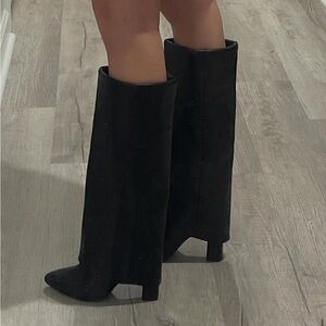 Elegant Black Knee-High Women's Boots